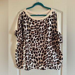Yolly Made in Italy Leopard Print Oversized Flowy Tunic.  NEW. OS. Chic Flirty